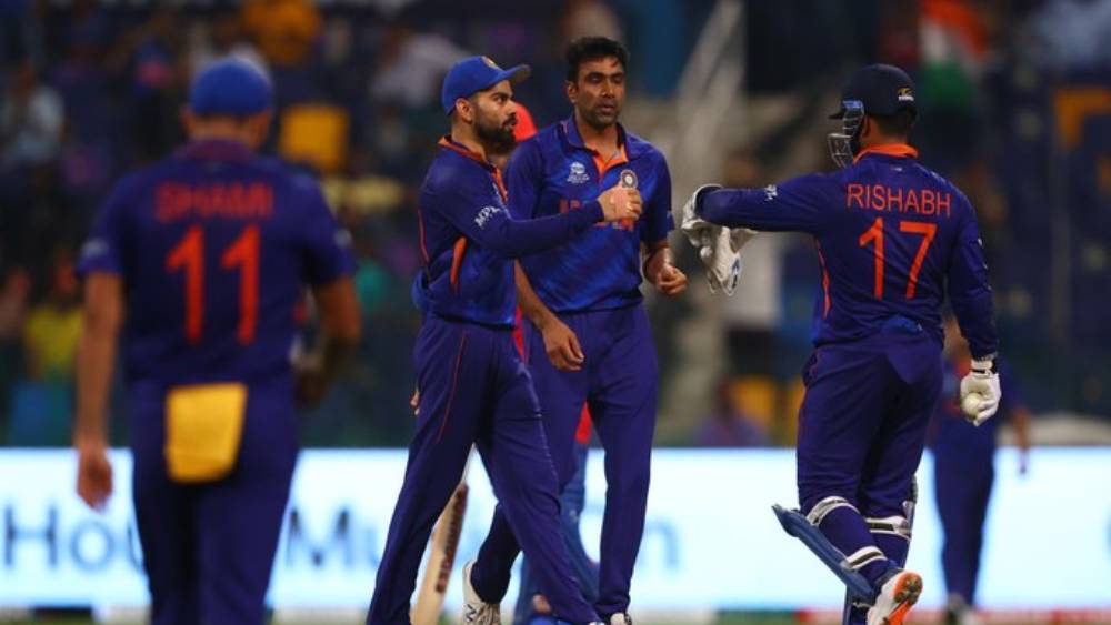 বলের নিরিখে এটি বিশ্বের তৃতীয় বড় জয়। ২০১৪ সালের বিশ্বকাপে নেদারল্যান্ডসকে ৯০ বল বাকি থাকতে হারায় শ্রীলঙ্কা। চলতি বিশ্বকাপে বাংলাদেশকে ৮২ বল বাকি থাকতে হারায় অস্ট্রেলিয়া।