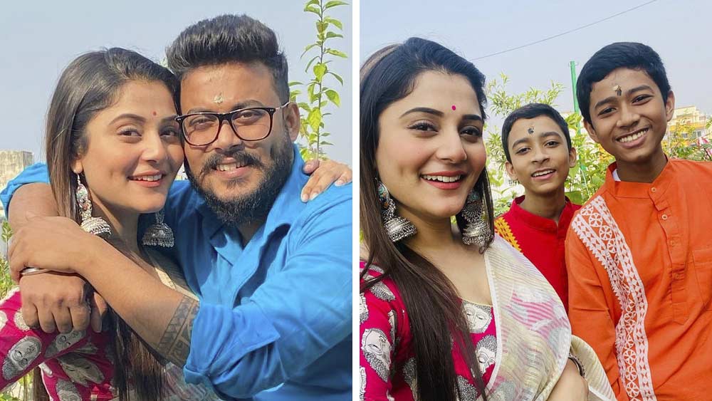 চার ভাইকে ফোঁটা দিয়ে আনন্দে মাতলেন ‘খড়কুটো’র চিনি। তার পরে বাড়ির ছাদে উঠে দেদার ছবি তোলা। অনুরাগীদের জন্য সেই সব মুহূর্তই তুলে ধরলেন অভিনেত্রী প্রিয়াঙ্কা মিত্র।