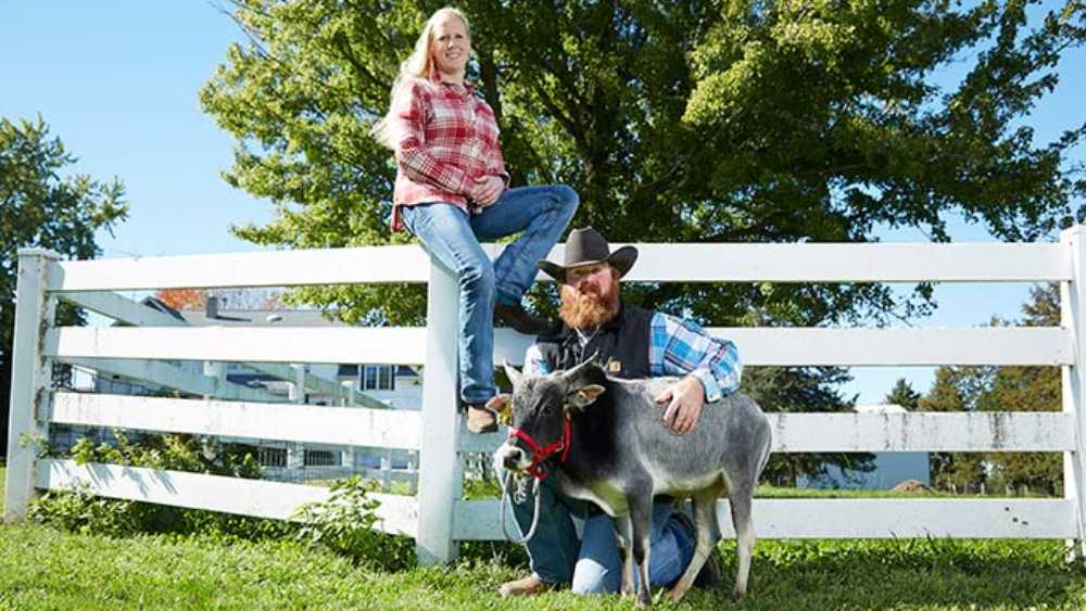 সবচেয়ে ছোট ষাঁড়: আমেরিকার জো গার্ডেনারের ষাঁড় হামফ্রের দৈর্ঘ্য মাত্র ২৬ ইঞ্চি। পৃথিবীর সবচেয়ে ছোট মাপের প্রাপ্তবয়স্ক ষাঁড় এটি।