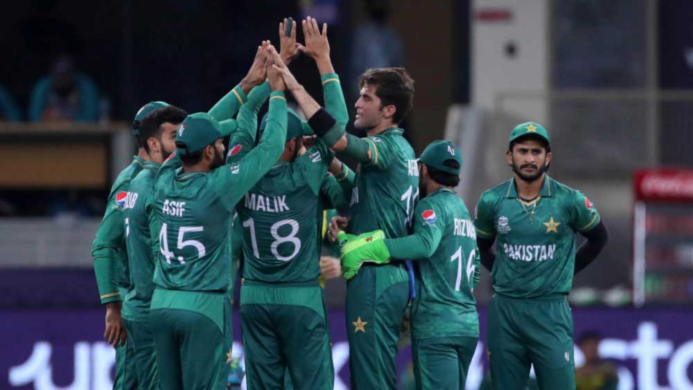 গ্রুপ পর্বে সব ম্যাচ জিতে সেমিফাইনালে উঠেছে পাকিস্তান। তারাই একমাত্র দল, যারা সব ম্যাচ জিতে শেষ চারে পৌঁছেছে।
