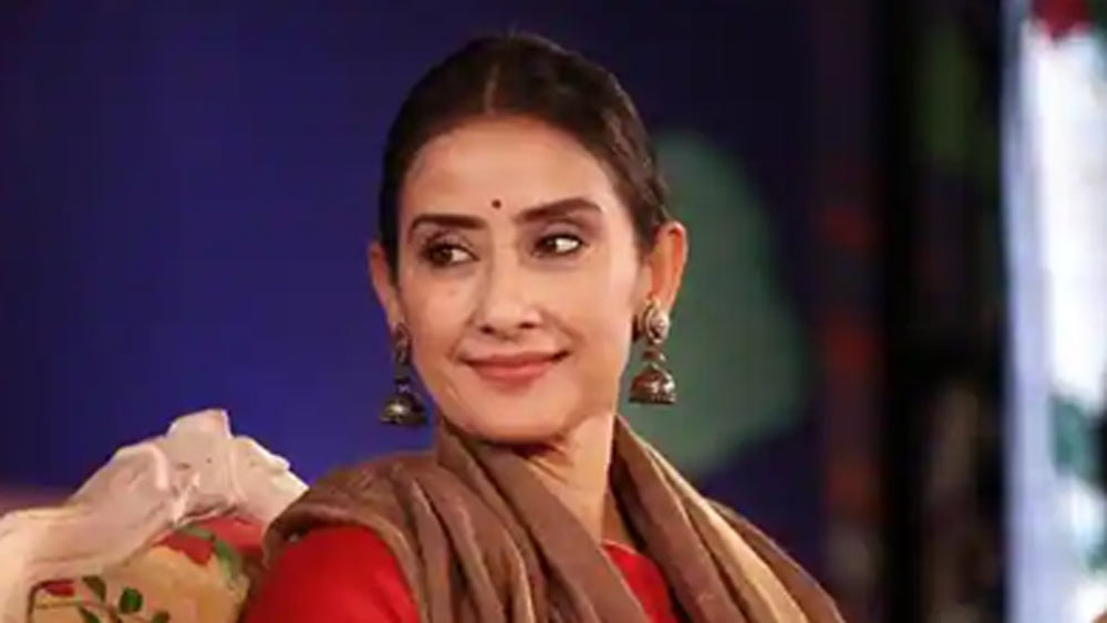 এরপর ‘বম্বে’, ‘অগ্নিসাক্ষী’, ‘ইয়ারানা’, ‘দারার’, ‘ইন্ডিয়ান’, ‘খামোশি দ্য মিউজিক্যাল’ ছবিতে অভিনয়ের সুবাদে ইন্ডাস্ট্রিতে প্রথম সারির নায়িকা হয়ে ওঠেন মনীষা। ‘খামোশি’ ছবিতে মনীষার অভিনয় বলিউডের আইকনিক কাজগুলির মধ্যে অন্যতম। বক্স অফিসে ব্যর্থ হলেও এই ছবি মনীষার মুকুটে নতুন পালক যোগ করে।