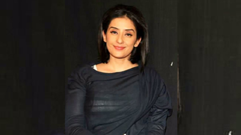 শৈশব থেকেই মনীষার সঙ্গে ভারতের সম্পর্ক নিবিড়। তাঁর ছোটবেলা কেটেছে বারাণসীতে, দাদু-দিদিমার কাছে। পরে দিল্লি এবং মুম্বইয়ে। তখন থেকেই ভারত ছিল মনীষার দ্বিতীয় বাড়ি।