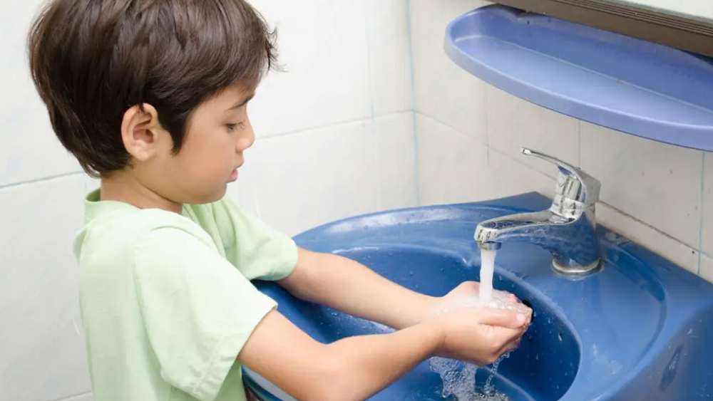 ঋতুবদলের সময়ে সর্দি-কাশিতে ভোগে শিশু? কী করলে বাড়বে প্রতিরোধশক্তি