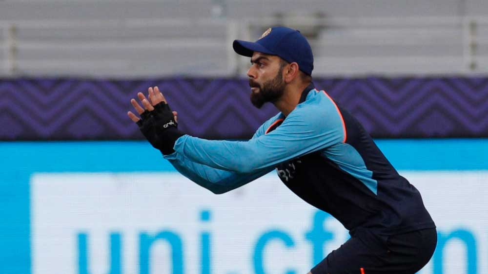 ম্যাচের আগে বেশ ভাল ভাবেই গা ঘামাতে দেখা যায় কোহলীকে।