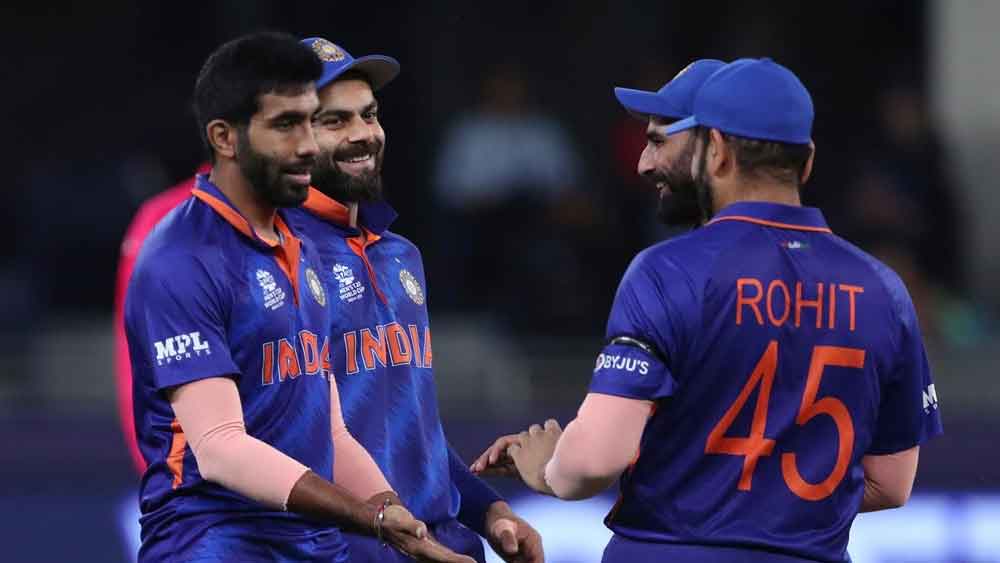 অন্য ম্যাচে অবশ্য কোহলীকে যতটা উচ্ছ্বাস করতে দেখা যায়, এই বিশেষ ম্যাচে তিনি তুলনায় বেশ খানিকটা নিষ্প্রভ ছিলেন।