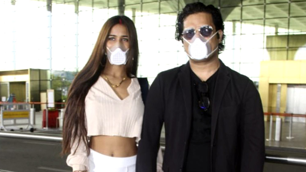 সেপ্টেম্বর মাসেই গোয়ায় মধুচন্দ্রিমায় গিয়ে পুনম তাঁর স্বামীর বিরুদ্ধে গার্হস্থ্য হিংসার অভিযোগ এনেছিলেন।