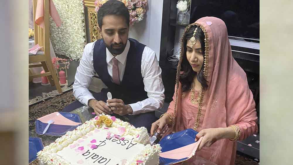 ক্রীড়াজগতের সঙ্গে তাঁর যোগ দীর্ঘ দিনের। বিশেষ করে ক্রিকেটেক সঙ্গে। লিঙ্কডইন প্রোফাইল অনুযায়ী ২০২০-তে পিসিবি-তে যোগ দিয়েছেন অসর।