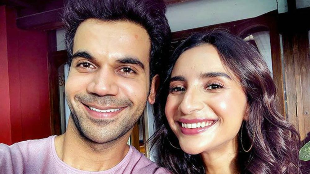 রাজকুমার-পত্রলেখার সম্পর্কের বয়স বাড়লেও প্রেমের বয়স বাড়েনি। তার-ই উদাহরণ পত্রলেখার গল্পে—