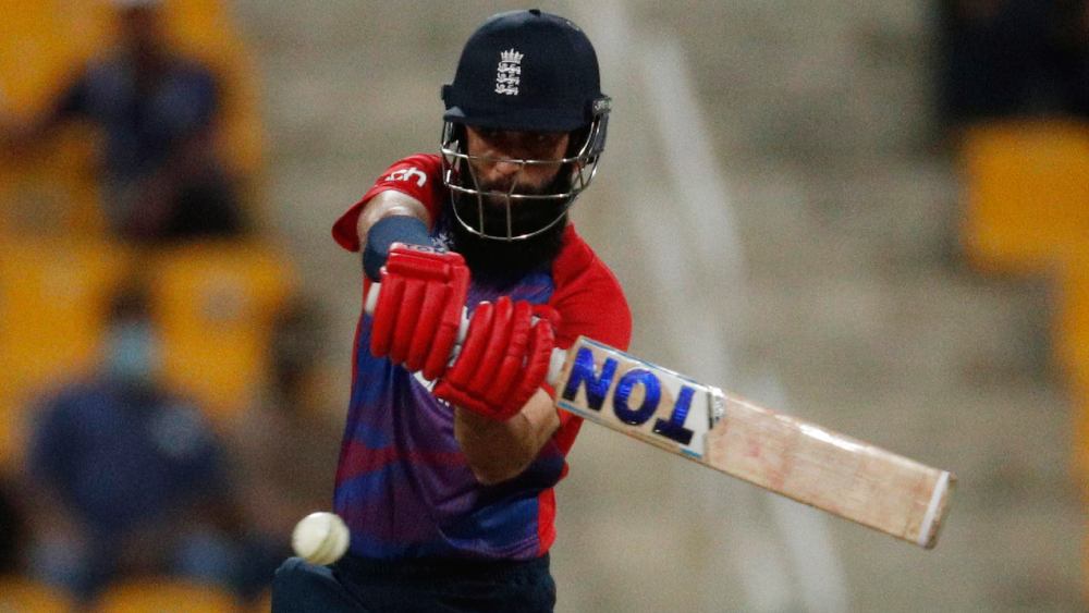 সরাসরি: মইনের অর্ধশতরান, ১৬৬ তুলল ইংল্যান্ড, নিউজিল্যান্ডের সামনে কঠিন লক্ষ্য