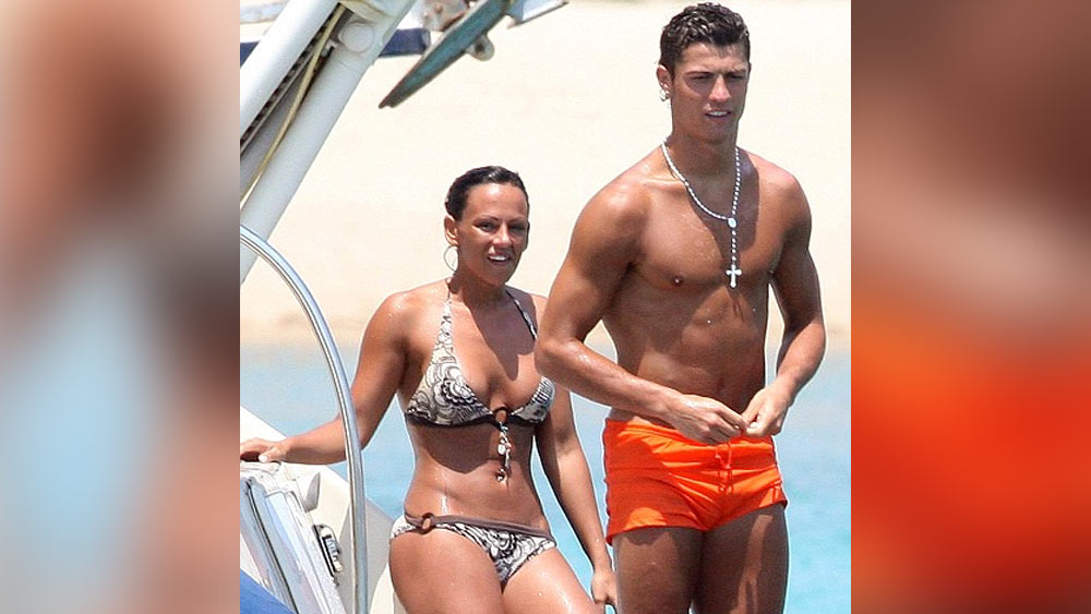 পরের বছর গ্যালারডোর সঙ্গে সম্পর্কে জড়িয়ে পড়েন রোনাল্ডো। কয়েক মাসের মধ্যেই সেই সম্পর্ক ভেঙে যায়। পরে রিয়াল মাদ্রিদের হয়ে রোনাল্ডো এবং র‍্যামোসকে একসঙ্গে খেলতেও দেখা যায়।