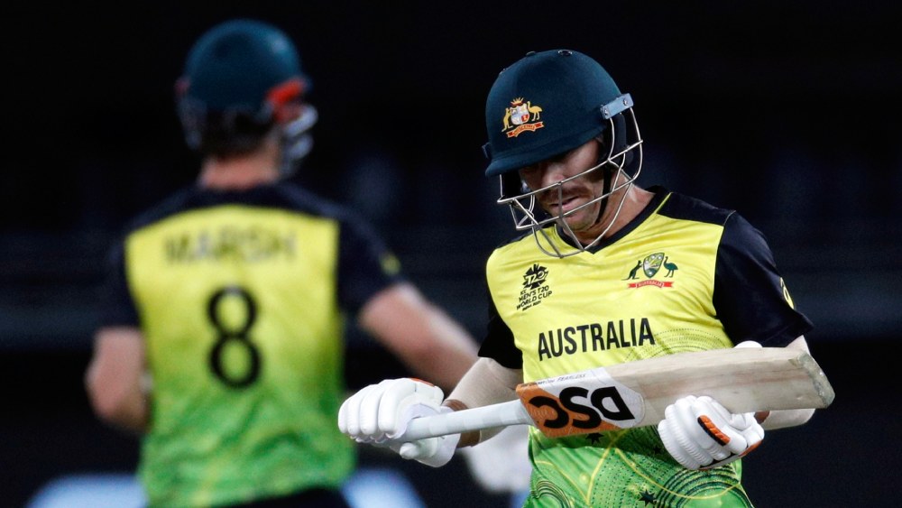 সরাসরি: ফিঞ্চকে হারানোর ধাক্কা সামলে অস্ট্রেলিয়াকে টানছেন ওয়ার্নার-মার্শ