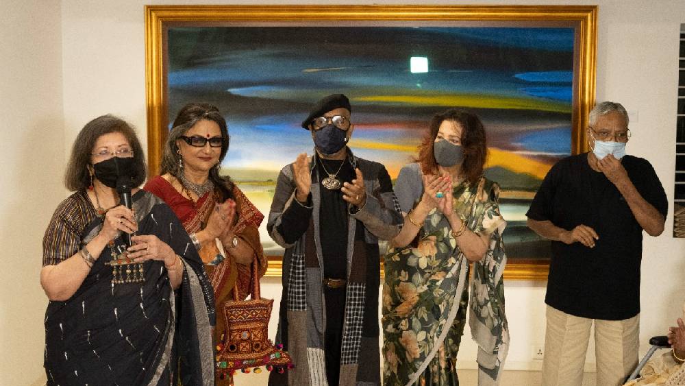 সূচনা অনুষ্ঠানে রাখী সরকার, অপর্ণা সেন, পরেশ মাইতি, মুনমুন সেন  প্রমুখ।