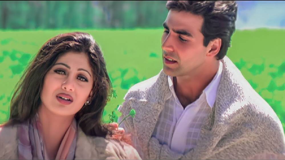 ‘ইনসাফ’, ‘জানোয়ার’, ‘ম্যায় খিলাড়ি তু আনাড়ি’, ‘ধড়কন’—অক্ষয় কুমারের সঙ্গে একাধিক ছবি করেছেন শিল্পা। এক সময়ে তাঁদের ঘনিষ্ঠতা গড়িয়েছিল প্রেমে। তবে সেই সম্পর্ক বেশি দিন টেকেনি।