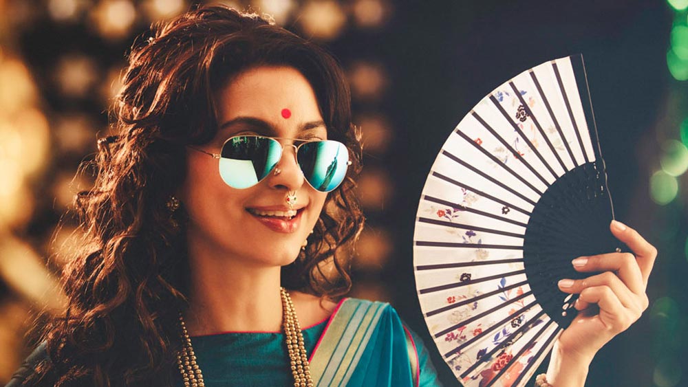 তবে অতীতের সিদ্ধান্ত নিয়ে এখন আর ভাবিত নন ‘ইয়েস বস’-এর নায়িকা। নিজের পছন্দ মতো কাজ করতেই বেশি স্বচ্ছন্দ বোধ করেন প্রাক্তন মিস ইন্ডিয়া।