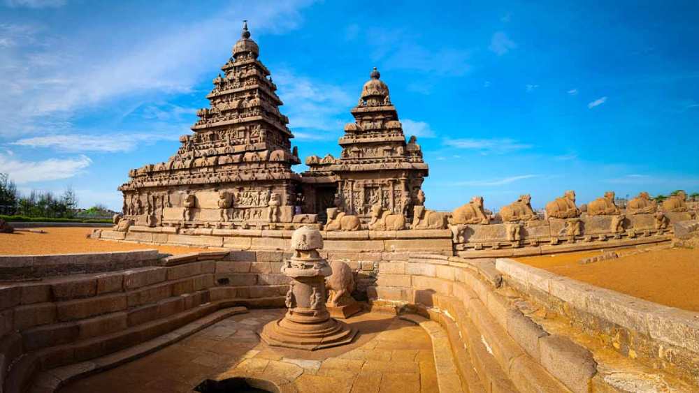 মহাবলিপুরম: পর্যটকদের অনেকের মতেই এই মরসুমে মহাবলিপুরম সবচেয়ে ভাল লাগে ঘুরতে। আবহাওয়াও থাকে দুর্দান্ত। 