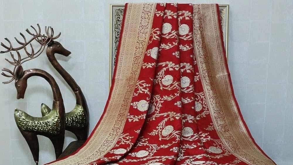  জীবনের এই বিশেষ দিনটির জন্য সেরা দোকান থেকে সেরা জিনিসটি কেনাই শ্রেয়। 