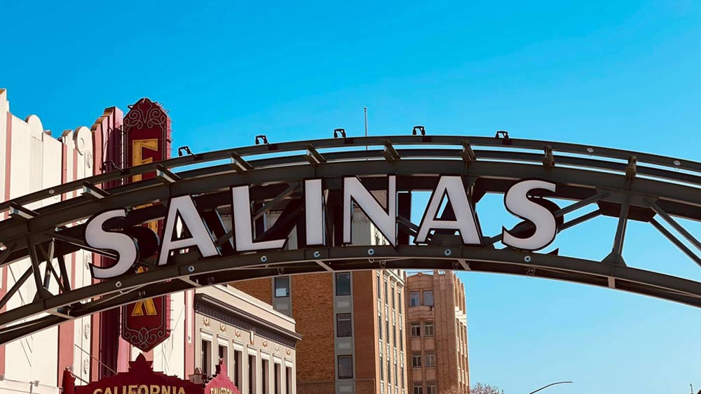 চিকিৎসকদের মতে, জনি, কার্লোস এবং তাদের মতো এলাকার অন্য অনেক শিশু এক বিরল জিনগত রোগে আক্রান্ত।