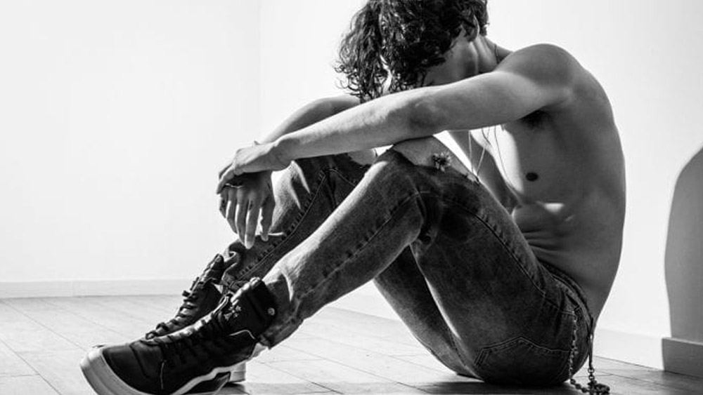 কেন এমন হয়? এলাকার অনেকে বিশ্বাস করতেন, জনপদের উপর নাকি কোনও পুরনো অভিশাপ রয়েছে। সে কারণেই এমন ঘটনা ঘটছে। কিন্তু বিজ্ঞান কিছু অন্য কথা বলে।