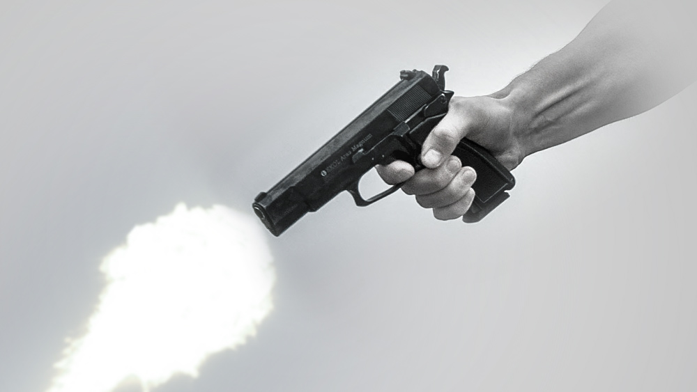 কর্ম সংক্রান্ত দ্বিতীয় পাপটি হল হিংসাত্মক কাজে ইন্ধন দেওয়া। সম্ভবত প্রাচীন ভারতীয় সমাজে গণহিংসা রোধ করতে এই বিধান দেওয়া হয়েছিল। কারণ, পরবর্তী বৈদিক যুগে আর্যরা বিভিন্ন গোষ্ঠীতে বিভাজিত হয়ে প্রায়শই দাঙ্গায় লিপ্ত হতে শুরু করে।