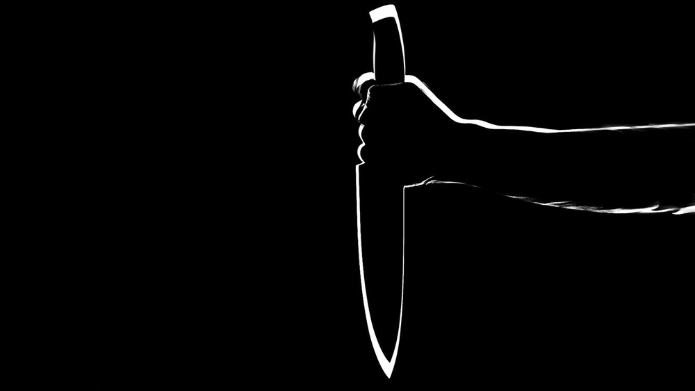 এ ছাড়া মাতৃহত্যা ও পিতৃহত্যাকেও বৌদ্ধধর্ম গুরুতর পাপ হিসেবে চিহ্নিত করে।