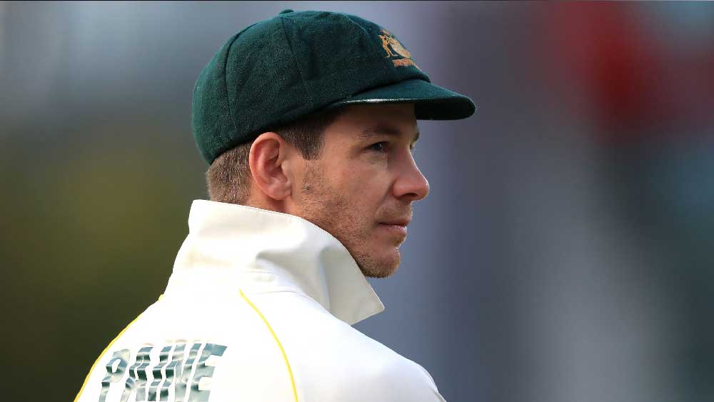 তাঁর ঘটনাটি ২০১৭ সালের। তখন ক্রিকেট অস্ট্রেলিয়ার এক মহিলা কর্মীকে অশ্লীল ছবি ও ম্যাসেজ পাঠিয়েছিলেন পেন।