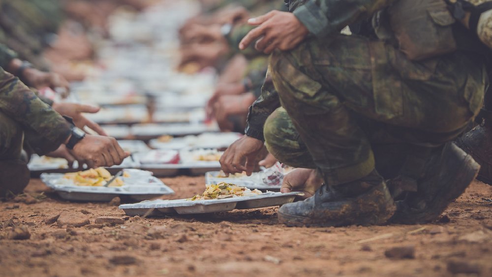 নুব্রায় তখন বেশ প্রতিপত্তি সেতানের। পৃথ্বী তাঁর বইয়ে লিখেছেন, সেতানের কথায় নুব্রার গ্রামের ছেলেরা যোগ দিয়েছিলেন বাহিনীতে। তৈরি হয়েছিল প্রায় ২০০ জনের নুব্রা গার্ডস বা নুব্রা সুরক্ষা বাহিনী। সেতান সেই বাহিনীর দিনরাত খেয়াল রাখতেন। তাঁরা ঠিকমতো খাবার পাচ্ছে কি না, অস্ত্র পাচ্ছে কি না, যুদ্ধক্ষেত্রে কোনও অসুবিধা হচ্ছে কি না সব দেখতেন সেতান। 