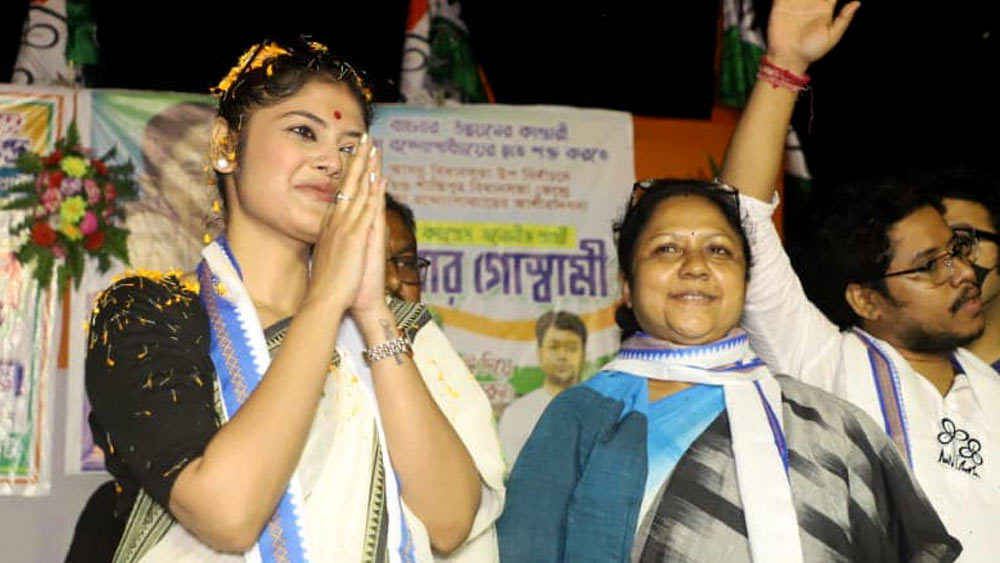 টালিগঞ্জের রুপোলি পর্দা থেকে অল্প বয়সে রাজনীতিতে পা। ‘কানামাছি’, ‘রাজকাহিনি’, ‘মায়ের বিয়ে’র অভিনেত্রী রাজনীতিতে আসা ইস্তক নজরে পড়েন তৃণমূল নেত্রী মমতা বন্দ্যোপাধ্যায়ের। 