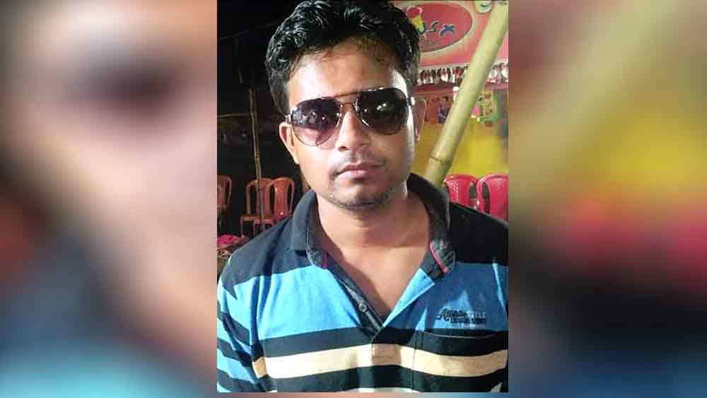 Police rescued hanging body of civic volunteer from in Pingla