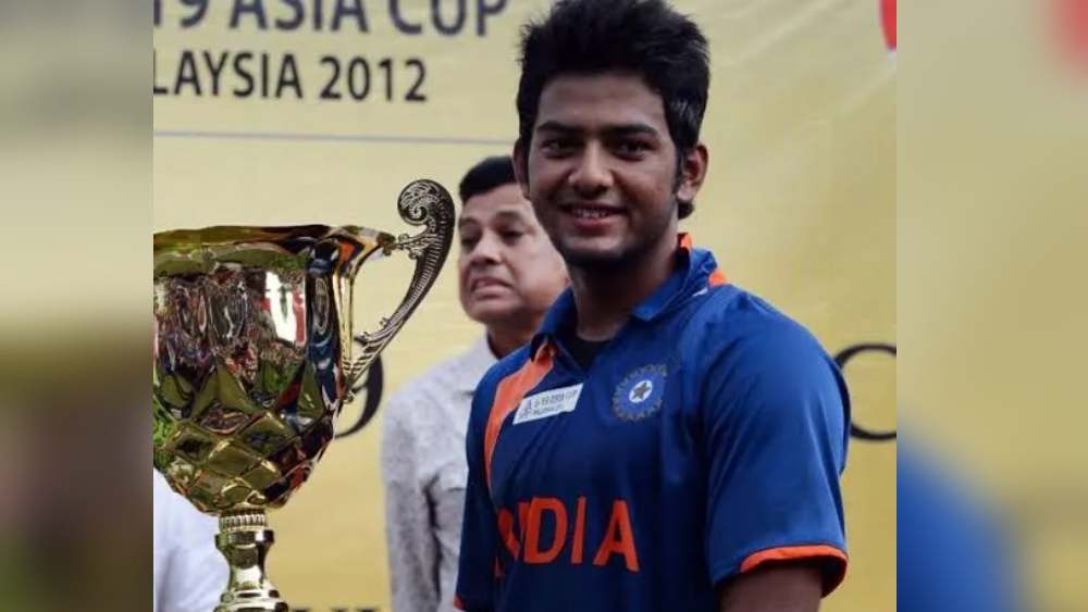২০১২ সালে ভারতের অনূর্ধ্ব ১৯ দলের অধিনায়ক ছিলেন উন্মুক্ত। তাঁর নেতৃত্বেই দল বিশ্বকাপ জেতে। ফাইনালে অপরাজিত ১১১ রানের ইনিংস খেলেছিলেন এই ডান হাতি ব্যাটার। ২০১৫ সাল পর্যন্ত অনূর্ধ্ব ১৯ দলের অধিনায়ক ছিলেন তিনি।