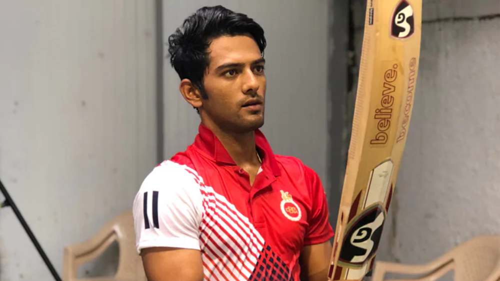 বর্তমানে মাইনর ক্রিকেট লিগে সিলিকন ভ্যালি দলের অধিনায়ক তিনি। দলকে লিগ জিতিয়েছেন। আগামী মরসুমের জন্য বিগ ব্যাশের দল মেলবোর্ন রেনেগেডস তাঁকে সই করিয়েছে। তিন বছরের চুক্তি শেষ হলে আমেরিকার হয়ে ক্রিকেট খেলার সুযোগ পাবেন উন্মুক্ত। আপাতত সে দিকেই তাকিয়ে তিনি।