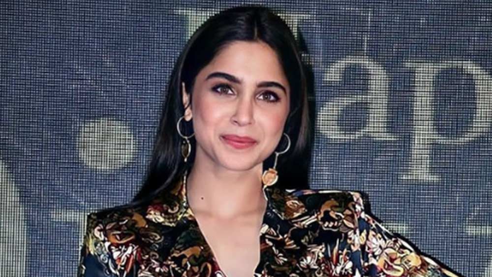 ১৯৯৬ সালে জন্মগ্রহণ করেন শর্বরী। পড়াশোনা মুম্বইয়ের ‘দাদর পারসি ইয়ুথস অ্যাসেম্বলি হাই স্কুল’-এ। স্নাতক হন মুম্বইয়েরই রুপারেল কলেজ থেকে।