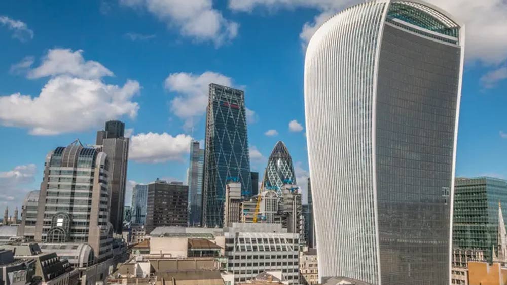 অদ্ভুতদর্শন এই বহুতল দেখতে অনেকটা ওয়াকি টকির মতো। সে কারণেই উরুগুয়ের রাফায়েল ভিনোলি এর আরও একটি নাম রাখেন। ‘ওয়াকি টকি বিল্ডিং’। রাফায়েলই এর নকশা করেছিলেন।