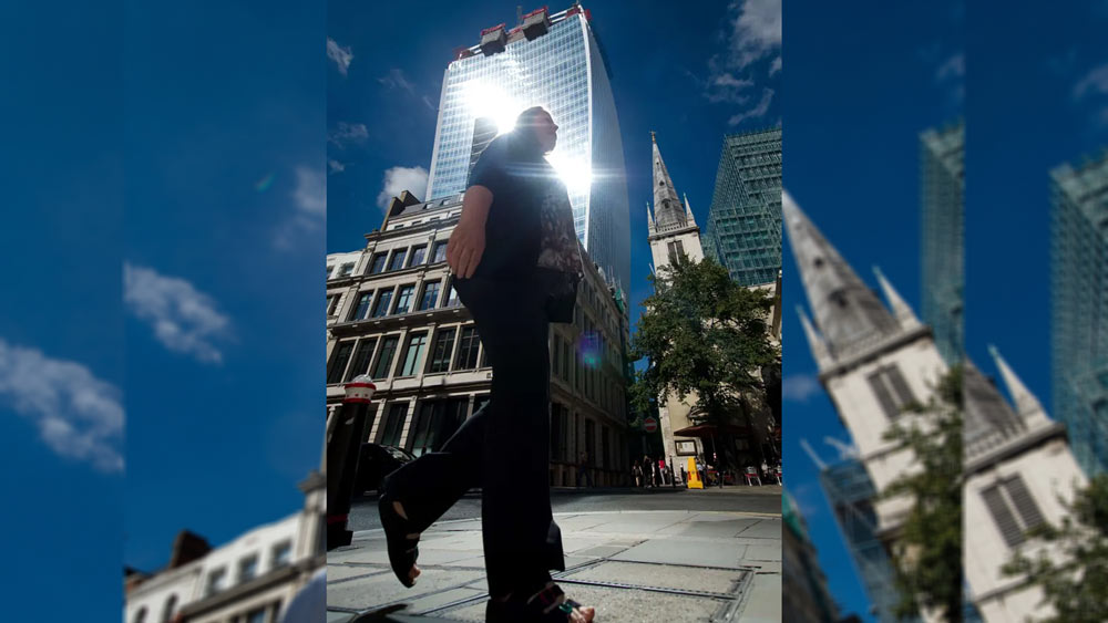 তখন থেকে বহুতলটির আরও একটি নামকরণ হয়। ‘ফ্রাইস্ক্র্যাপার’। ‘স্কাইস্ক্র্যাপার’ থেকে ‘ফ্রাইস্ক্র্যাপার’। এই ঘটনা থেকে মুক্তি পেতে দক্ষিণে ওই রাস্তার দিকে বহুতলের সামনে একটি শামিয়ানা ঝোলানো হয়।