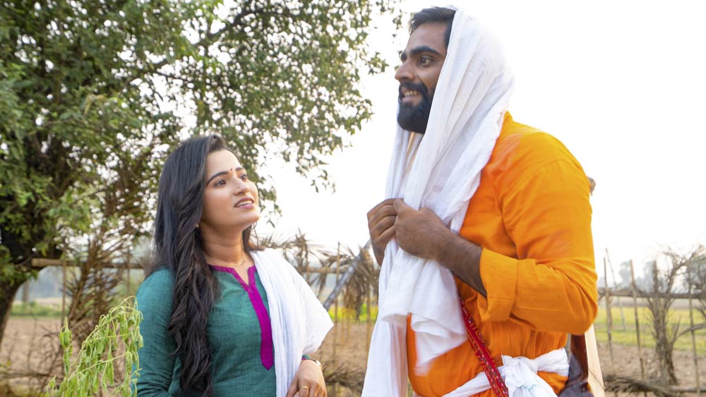 সায়নদীপের প্রথম ছবি, ‘আসমানী ভোর’। নায়ক-নায়িকার চরিত্রে রয়েছেন কিঞ্জল নন্দ এবং পূজারিণী ঘোষ। আরও কয়েকটি গুরুত্বপূর্ণ ভূমিকায় দেখা যাবে দেবদ্যুৎ ঘোষ, রাহুল দেব ঘোষ, মধুমিতা সেনগুপ্ত, অমিত সাহা, প্রমুখকে।