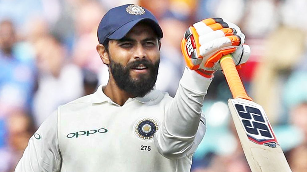 রবীন্দ্র জাডেজা: টি২০ সিরিজে বিশ্রামে ছিলেন তিনি। টেস্ট সিরিজে দলে ফিরলে জায়গা পেতেই পারেন। ব্যাটে, বলে ফিল্ডিংয়ে তাঁর জুড়ি মেলা ভার।