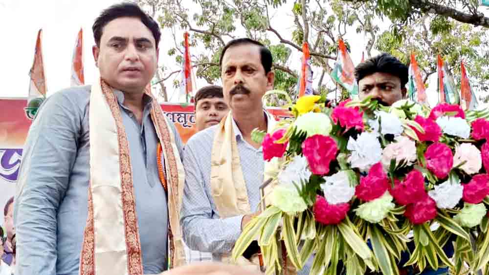 two rival TMC leaders of Bhangar gave speech from same stage