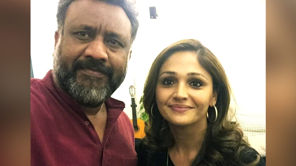 সেই প্রথম কাজ সন্দলির। পরে ‘তুম বিন’ ছবির নায়িকার চরিত্রের জন্যও সন্দলিকেই বেছে নেন অনুভব। তিনিই ছিলেন ছবির পরিচালক।