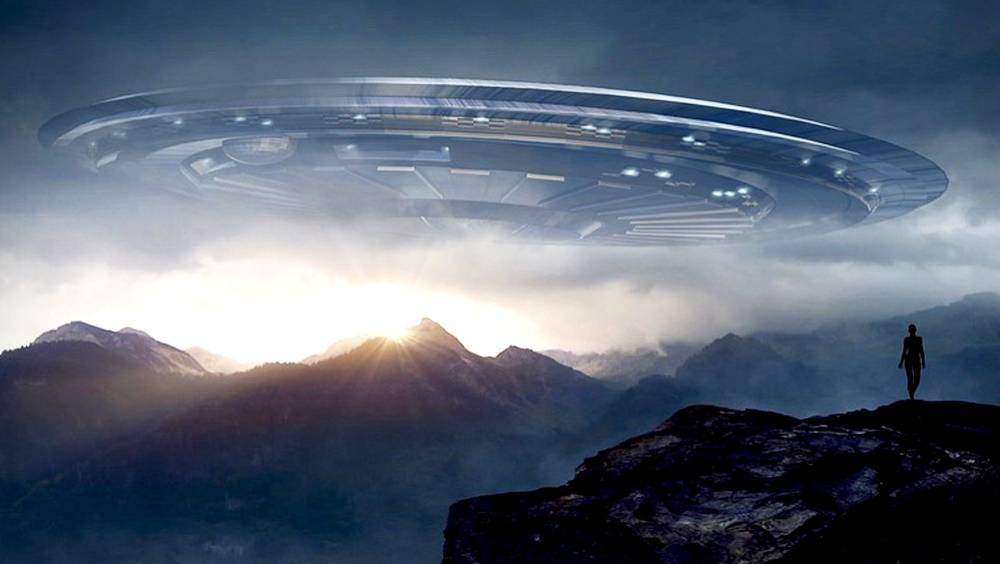 আমেরিকার আকাশে গত এক বছরে প্রচুর ‘ইউএফও’ বা ভিন্‌গ্রহীদের মহাকাশযানের দেখা মিলেছে। তেমনটাই জানাচ্ছে সে দেশের প্রতিরক্ষা বিভাগ।