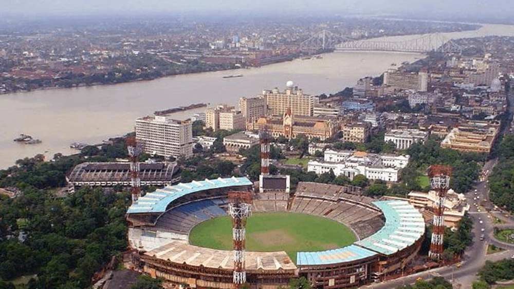 জঙ্গলভরা এলাকার পাশে বয়ে চলা হুগলি নদীতে তখন দস্যুর ভয়। সে রকম এক পরিবেশেই ধীরে ধীরে ব্রিটিশদের হাতে রূপান্তরিত হয় কলকাতা। ব্রিটিশ প্রশাসকদের মধ্যে অন্যতম লর্ড অকল্যান্ড। ১৮৩৬ থেকে ১৮৪২ অবধি ভারতের গভর্নর জেনারেল ছিলেন তিনি। পোশাকি ভারী পরিচয় ‘ফার্স্ট আর্ল অব অকল্যান্ড’-এর আড়ালে চাপা পড়ে গিয়েছিল তাঁর প্রকৃত নাম, জর্জ ইডেন।