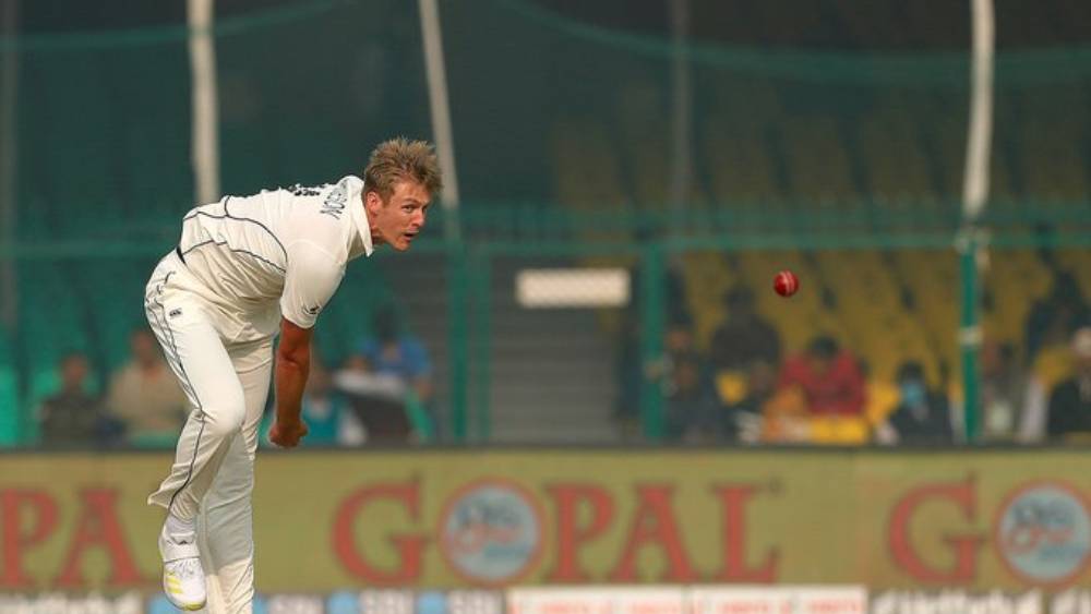 সরাসরি: ভাল শুরু করেও আউট অশ্বিন, ভারতের রান ৬ উইকেটে ১০৩