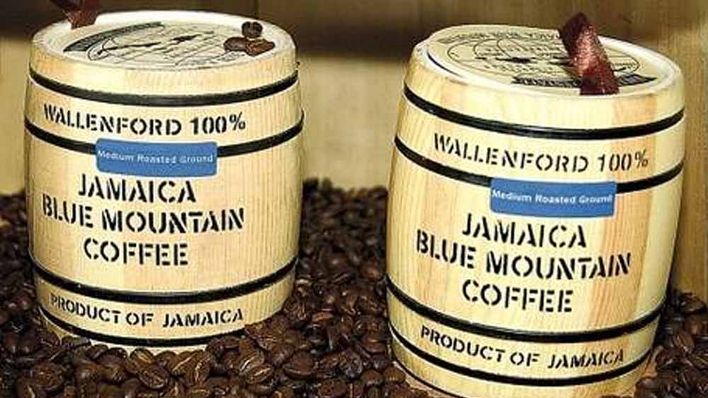 জামাইকান মাউনটেন ব্লু: জামাইকায় এই কফির চাষ হয়। কিন্তু সবচেয়ে বেশি বিক্রি হয় জাপানে। ভারতীয় মুদ্রায় প্রত্যেক কিলোগ্রামের দাম প্রায় ৭৫০০ টাকা।