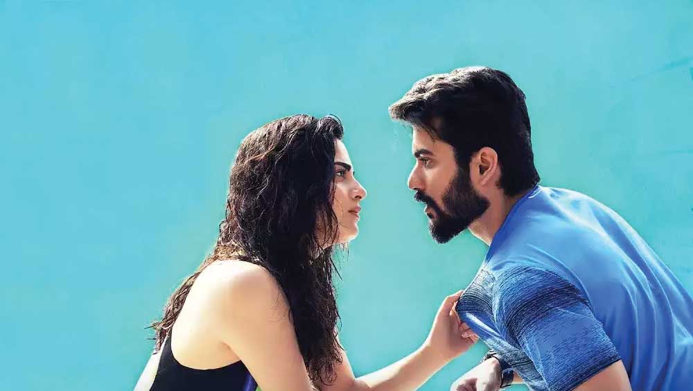 জগ্গি হিসেবে সানি কৌশলের অভিনয় চমৎকার। ভাল লাগে রাধিকা মদনকেও।