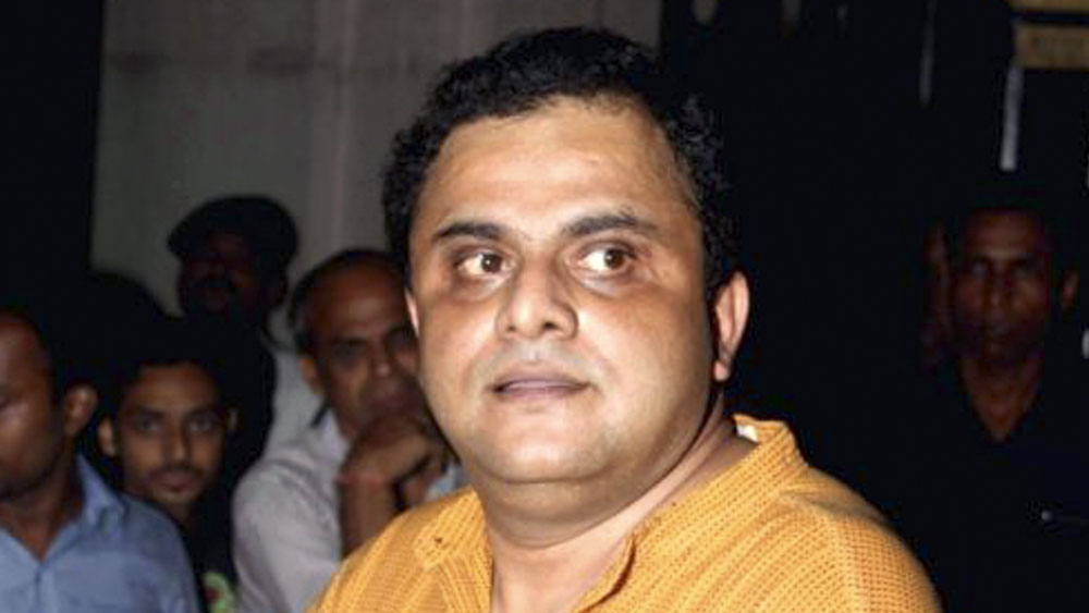 পুজোর থিয়েটারের অনন্দ আলাদা। এখন সে ভাবে থিয়েটার করা হচ্ছে না ঠিকই, তবু সে সব কথা মনে পড়ে।