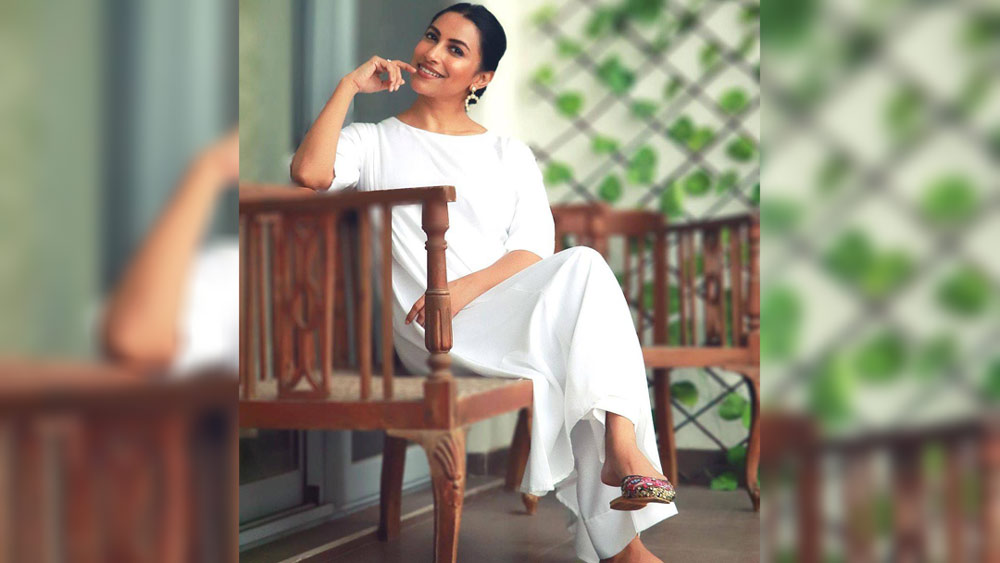 অভিনেতা সুশান্ত সিংহ রাজপুতের অস্বাভাবিক মৃত্যুর তদন্তে মাদক-যোগ থেকে শুরু করে ২০১১ সালে মুম্বই বিমানবন্দরে বিশ্বকাপ ক্রিকেটের ট্রফি আটকে দেওয়া— সবেতেই ‘নায়ক’ সমীর। ২০০৮ ব্যাচের আইআরএস অফিসার সমীরের কাজের একটি নমুনা, গত দু’বছরে মুম্বই বিমানবন্দর থেকে ১৭ হাজার কোটি টাকার মাদক বাজেয়াপ্ত করেছে তাঁর দল।