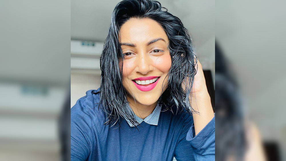 প্রথম ছবি থেকে দর্শকেরা তাঁকে পছন্দ করতে শুরু করেছিলেন। খুব কম সময়ের মধ্যেই অজয় দেবগণের বলিউড ছবি ‘গঙ্গাজল’-এ সুযোগ পেয়ে যান।