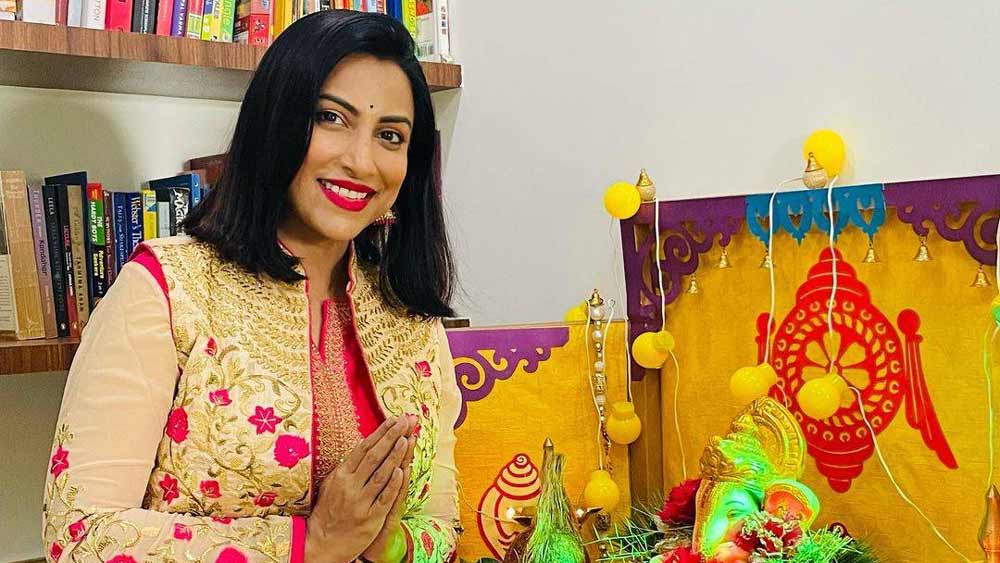 ২০১৫ সালে ‘কাকন’ নামে একটি ছবি পরিচালনা করেন তিনি। পরিচালকের ভূমিকাতেও দর্শকদের মন জিতে নিয়েছিলেন।