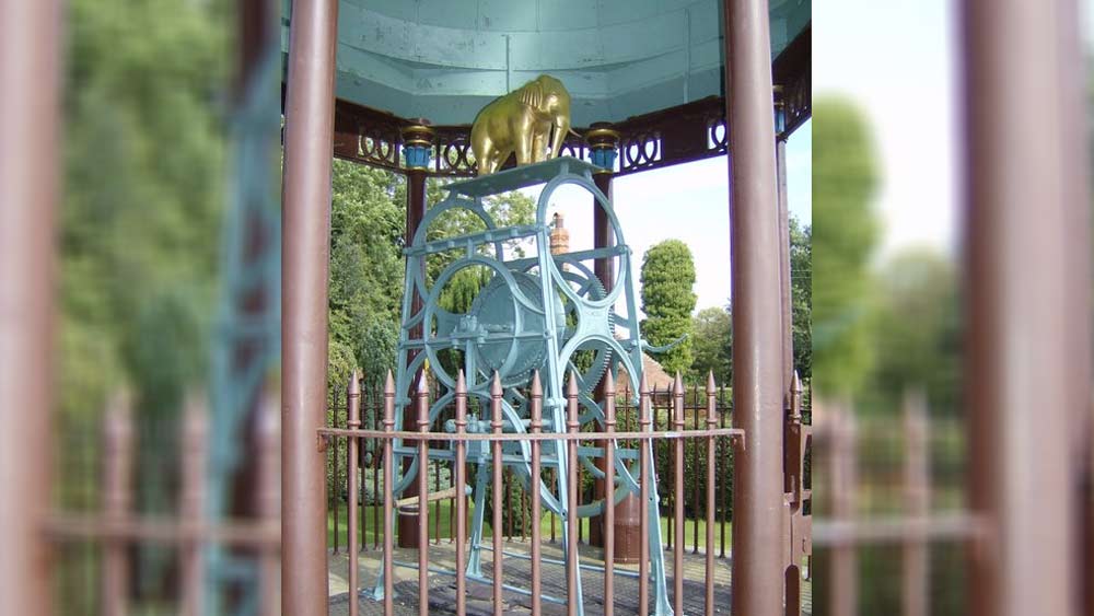 ধুমধাম করে শতবর্ষ পালিত হয়েছিল। অন্তত দেড় হাজার মানুষ অংশ নিয়েছিলেন তাতে। যোগ দিয়েছিলেন প্রিন্স ফিলিপও।