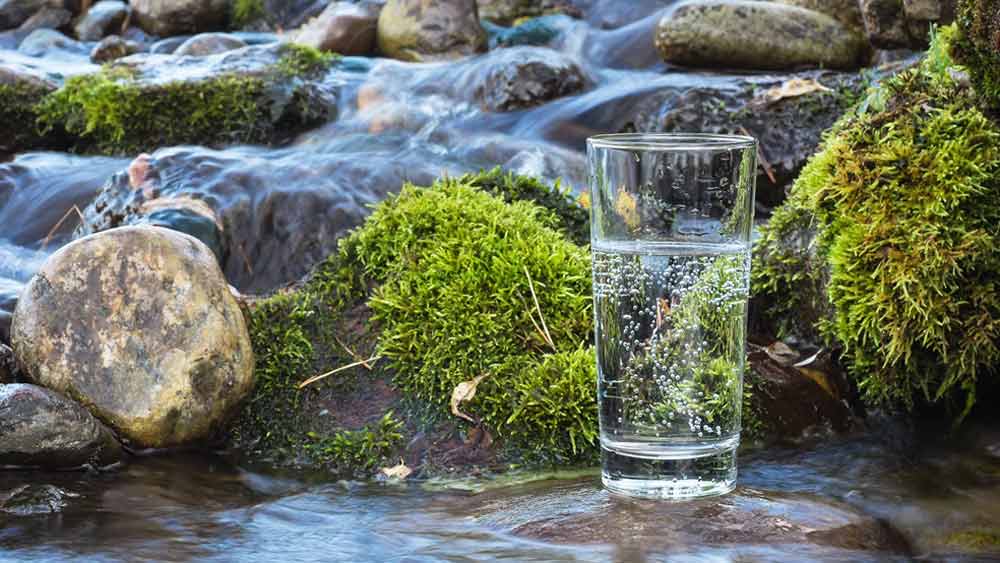 স্টোক রো-এ কোনও প্রাকৃতিক পানীয় জলের উৎস ছিল না। পরবর্তীকালে এই কুয়ো ঘিরেই বসতি স্থাপন হতে শুরু করেছিল। কুয়ো ঘিরে একটি ইট তৈরির কারখানা গড়ে উঠেছিল ওই গ্রামে। গ্রামের জলসঙ্কট দূর করার পাশাপাশি, আর্থিক ভাবে স্বাবলম্বী করে তোলার ভিত্তি স্থাপন করে দিয়েছিল মহারাজার কুয়ো।