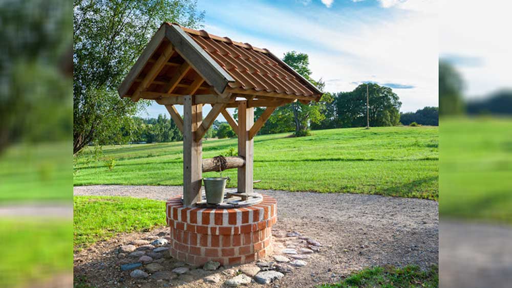 মহারাজা কোনও দিন ইংল্যান্ডে যাননি। কোনও দিন কুয়ো দেখতেও যাননি। কিন্তু ভারতে বসেই দুঃখ ঘুচিয়েছিলেন ইংল্যান্ডের। মহারাজার উদারতা সে সময় আরও অনেক ভারতীয় বিত্তশালীকে উদ্বুদ্ধ করেছিল ইংল্যান্ডের ওই গ্রামে উন্নয়ন ঘটাতে।