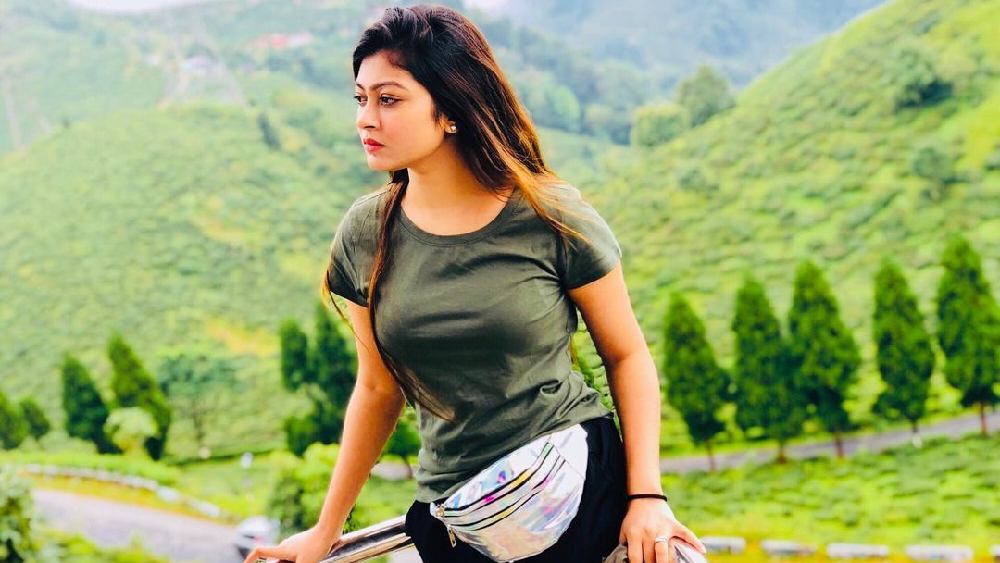 পুজো মানেই পাহাড়ি পথে নিজেকে হারিয়ে ফেলা।